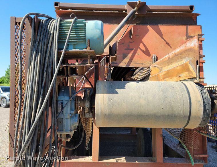 image for item EA2463 Shop built screening plant