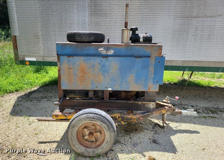 image for item EA2466 1971 Miller WD-5 welder/generator