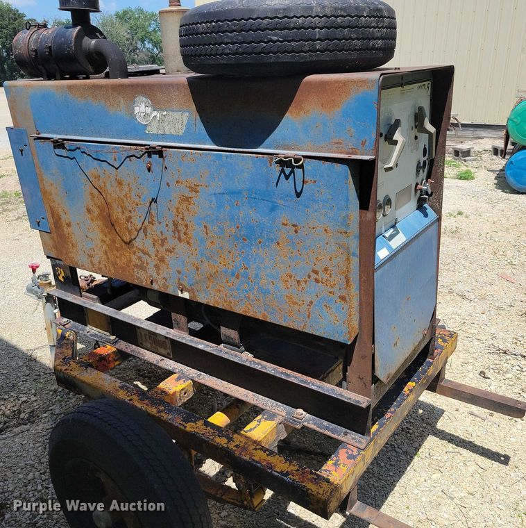 image for item EA2466 1971 Miller WD-5 welder/generator