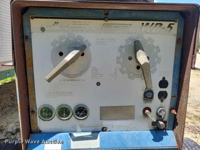 image for item EA2466 1971 Miller WD-5 welder/generator