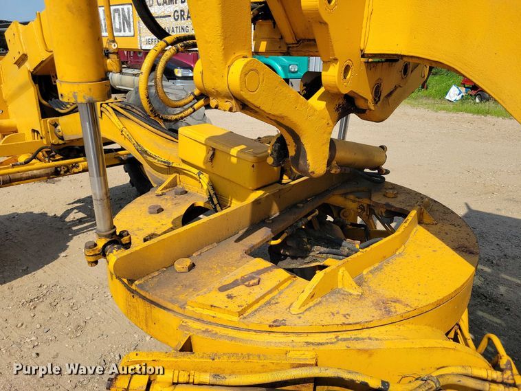 image for item EA2468 Galion T500M rigid frame motor grader