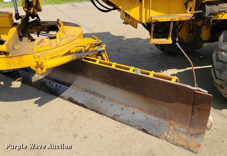 image for item EA2468 Galion T500M rigid frame motor grader