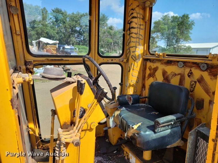 image for item EA2468 Galion T500M rigid frame motor grader