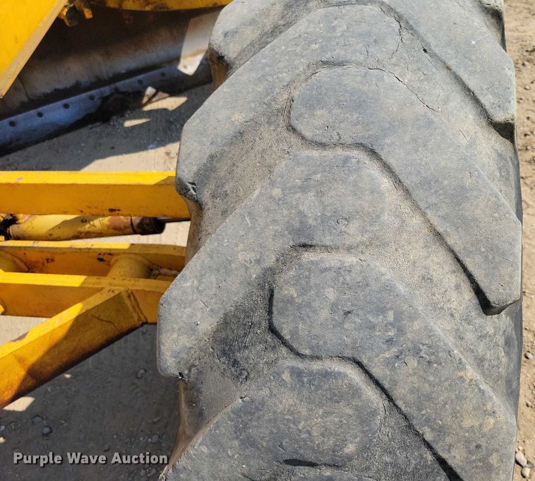 image for item EA2468 Galion T500M rigid frame motor grader