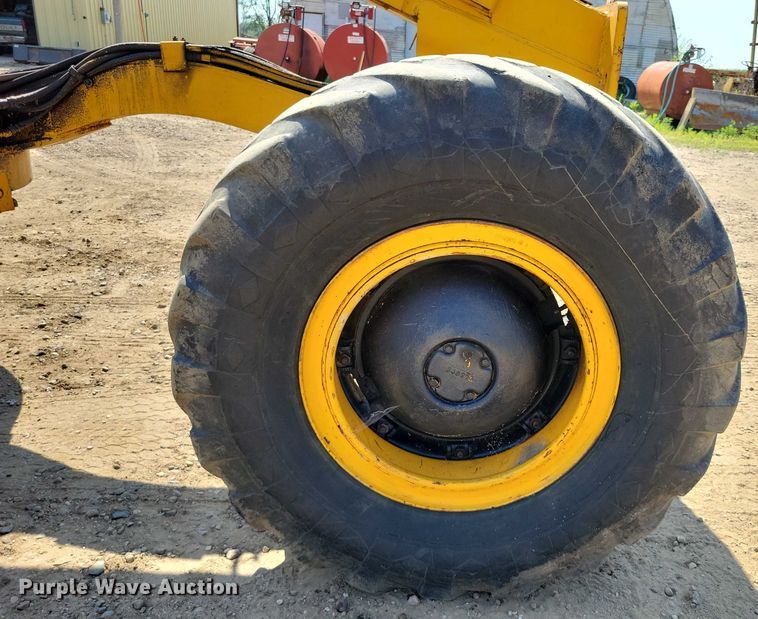 image for item EA2468 Galion T500M rigid frame motor grader