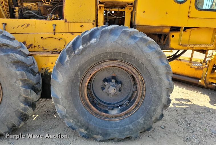 image for item EA2468 Galion T500M rigid frame motor grader