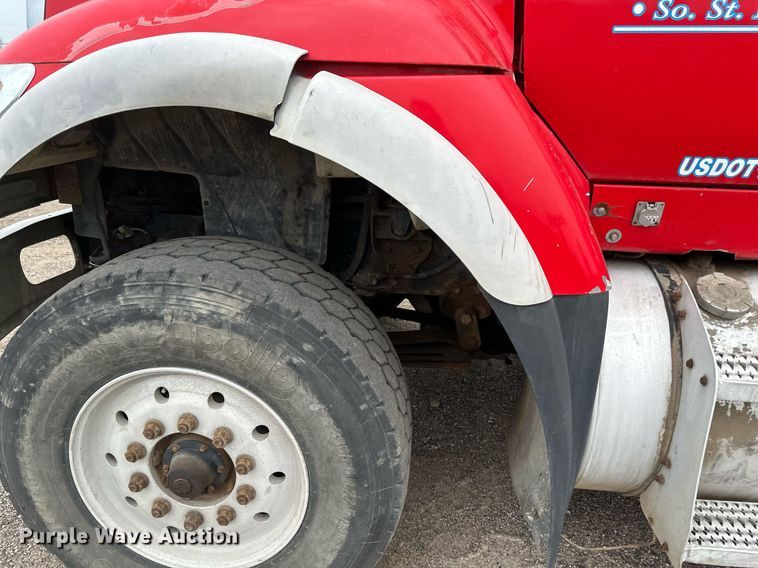 image for item EB2651 2007 International 7700 dump truck