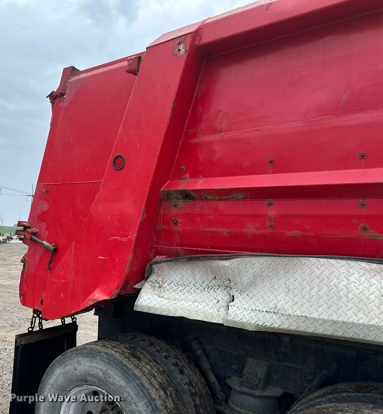 image for item EB2651 2007 International 7700 dump truck