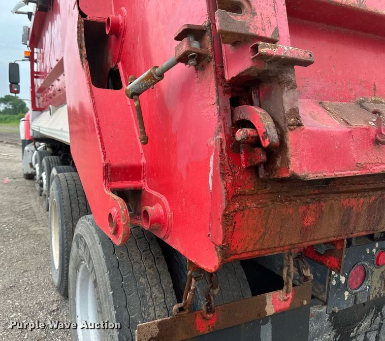 image for item EB2651 2007 International 7700 dump truck