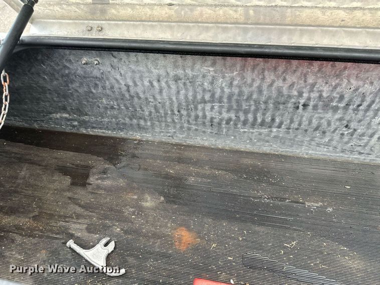 image for item EB2689 2011 International 7400 bucket truck