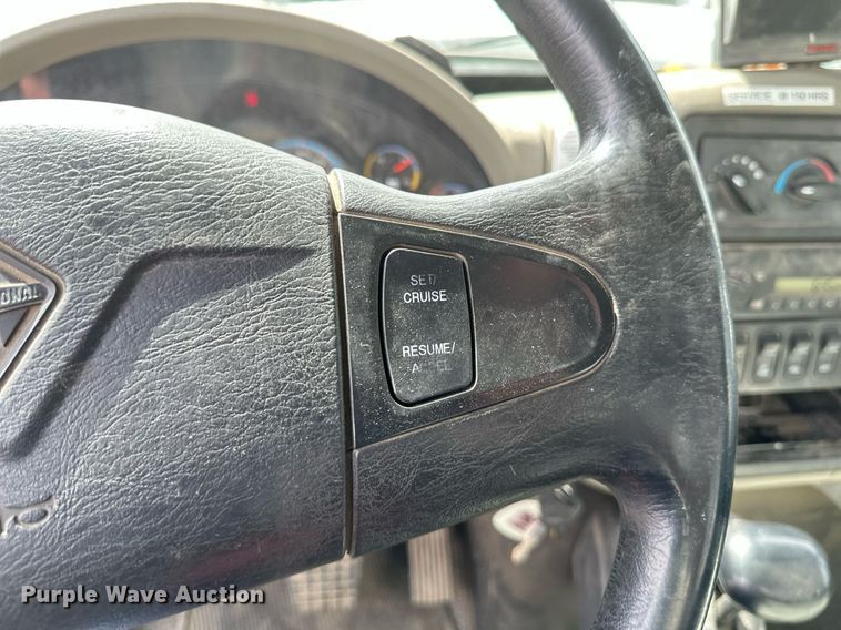 image for item EB2689 2011 International 7400 bucket truck