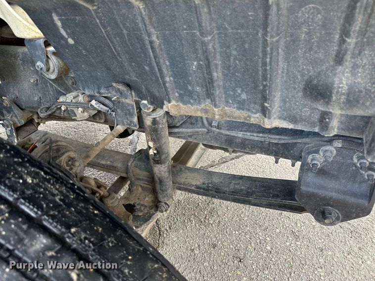 image for item EB2689 2011 International 7400 bucket truck