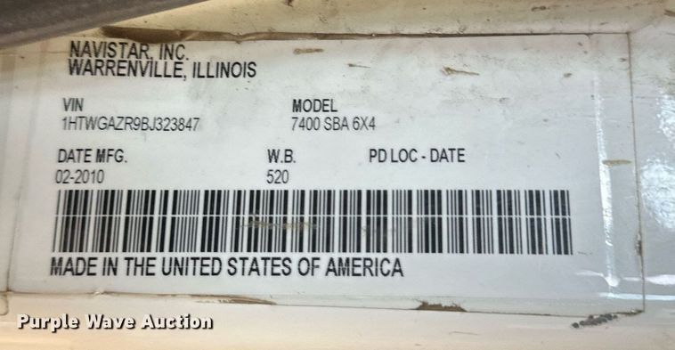 image for item EB2689 2011 International 7400 bucket truck