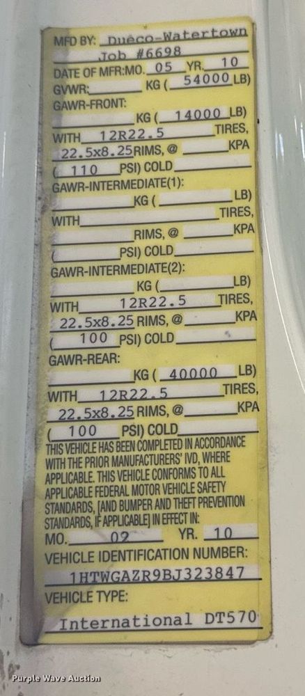 image for item EB2689 2011 International 7400 bucket truck