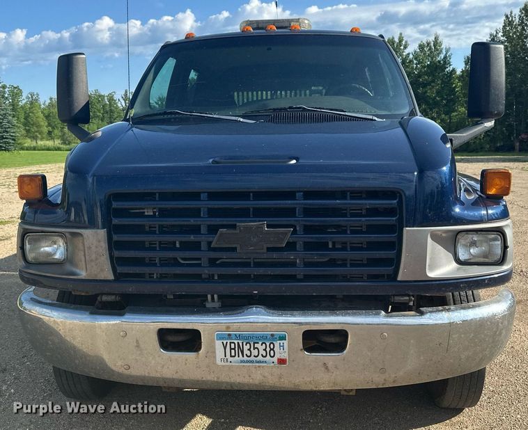 image for item EB2691 2004 Chevrolet C4500 Crew Cab dump truck