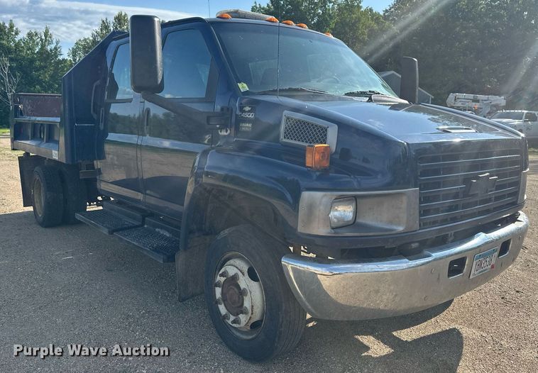 image for item EB2691 2004 Chevrolet C4500 Crew Cab dump truck