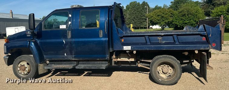 image for item EB2691 2004 Chevrolet C4500 Crew Cab dump truck