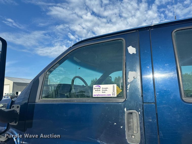 image for item EB2691 2004 Chevrolet C4500 Crew Cab dump truck