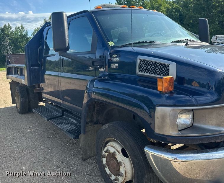 image for item EB2691 2004 Chevrolet C4500 Crew Cab dump truck