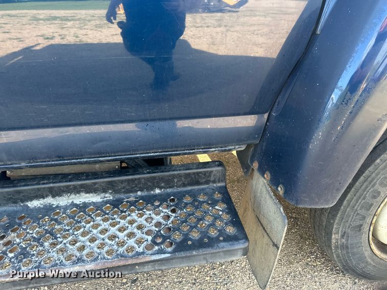 image for item EB2691 2004 Chevrolet C4500 Crew Cab dump truck