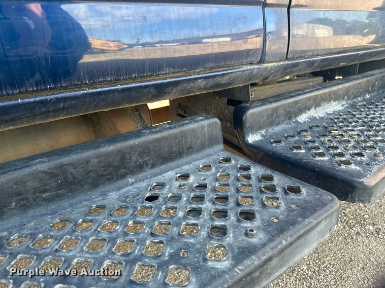 image for item EB2691 2004 Chevrolet C4500 Crew Cab dump truck