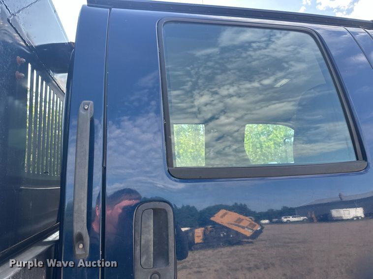 image for item EB2691 2004 Chevrolet C4500 Crew Cab dump truck