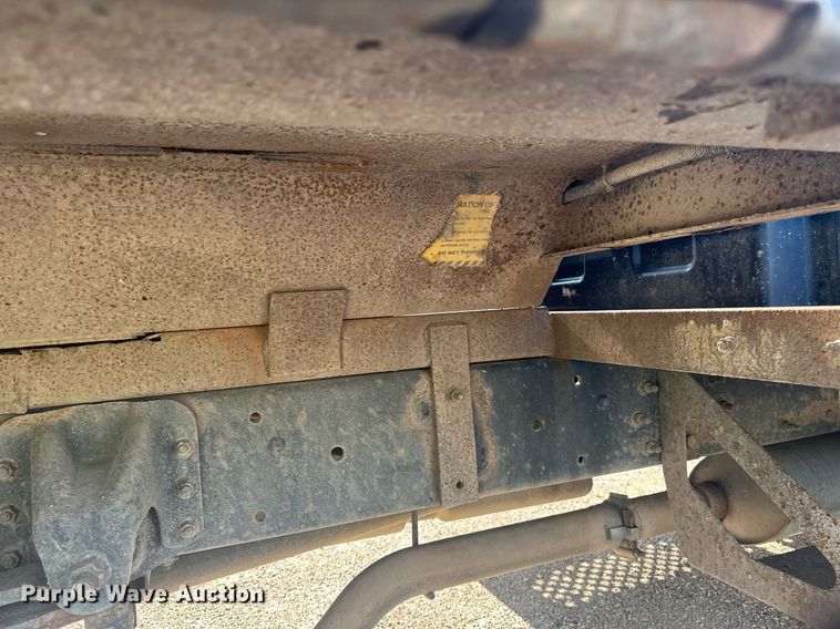 image for item EB2691 2004 Chevrolet C4500 Crew Cab dump truck