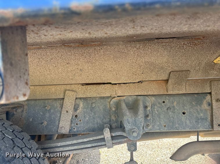 image for item EB2691 2004 Chevrolet C4500 Crew Cab dump truck