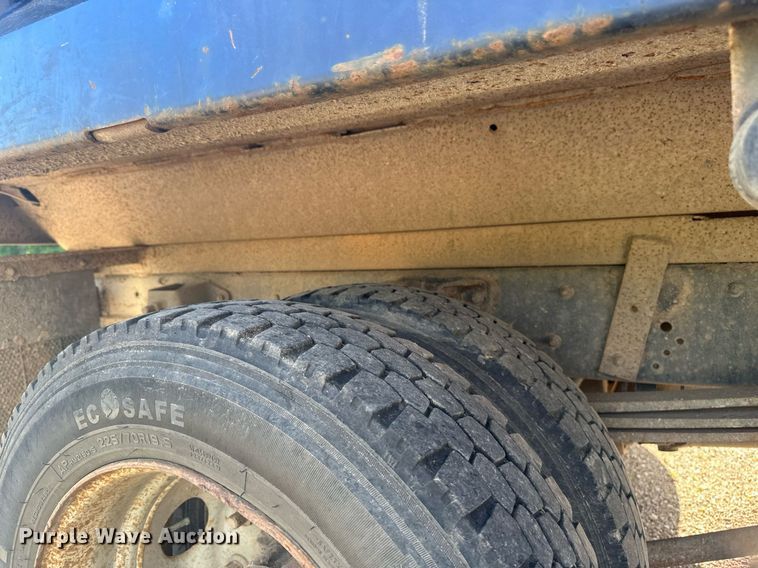 image for item EB2691 2004 Chevrolet C4500 Crew Cab dump truck