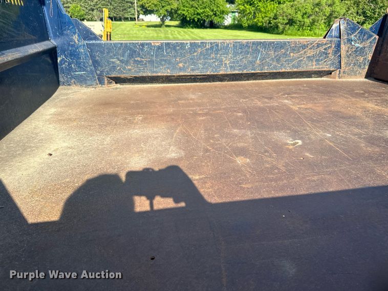 image for item EB2691 2004 Chevrolet C4500 Crew Cab dump truck