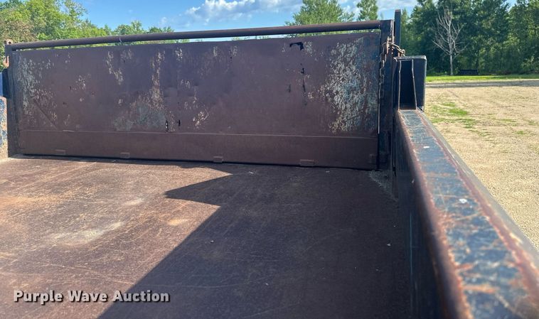 image for item EB2691 2004 Chevrolet C4500 Crew Cab dump truck