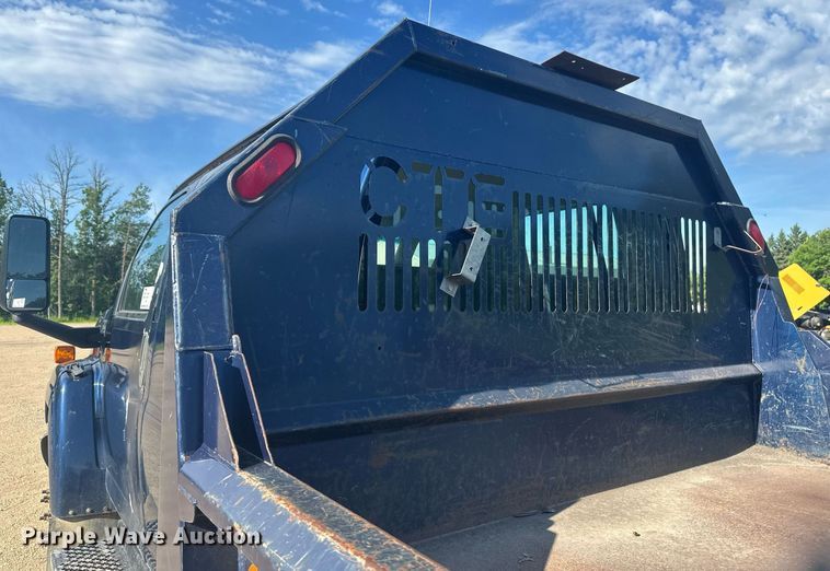 image for item EB2691 2004 Chevrolet C4500 Crew Cab dump truck