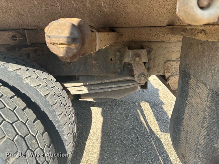 image for item EB2691 2004 Chevrolet C4500 Crew Cab dump truck