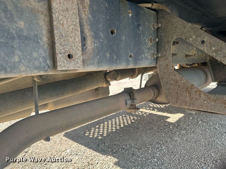 image for item EB2691 2004 Chevrolet C4500 Crew Cab dump truck