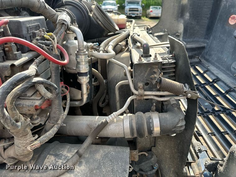 image for item EB2691 2004 Chevrolet C4500 Crew Cab dump truck