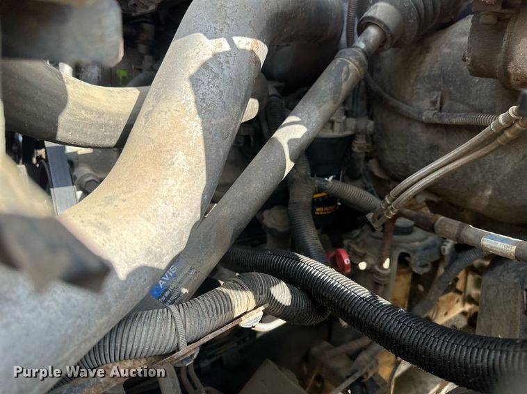 image for item EB2691 2004 Chevrolet C4500 Crew Cab dump truck