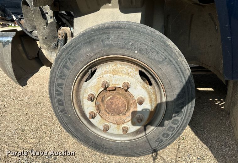 image for item EB2691 2004 Chevrolet C4500 Crew Cab dump truck