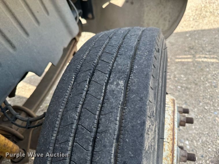 image for item EB2691 2004 Chevrolet C4500 Crew Cab dump truck