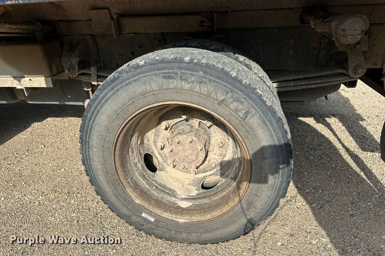 image for item EB2691 2004 Chevrolet C4500 Crew Cab dump truck