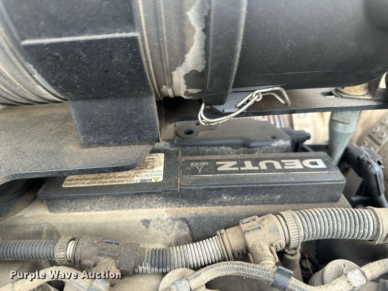 image for item EB2692 2019 Vermeer D20x22 III directional boring unit