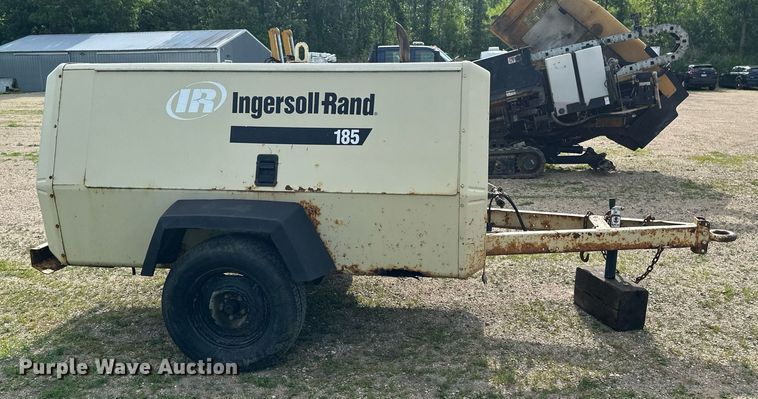 image for item EB2693 1994 Ingersoll Rand 185 air compressor