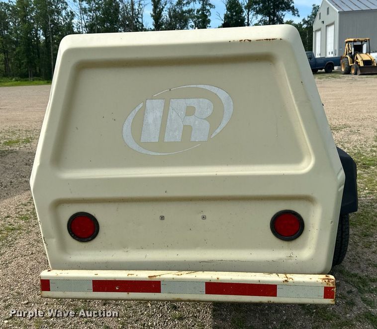 image for item EB2693 1994 Ingersoll Rand 185 air compressor