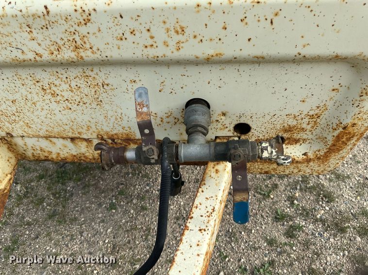 image for item EB2693 1994 Ingersoll Rand 185 air compressor