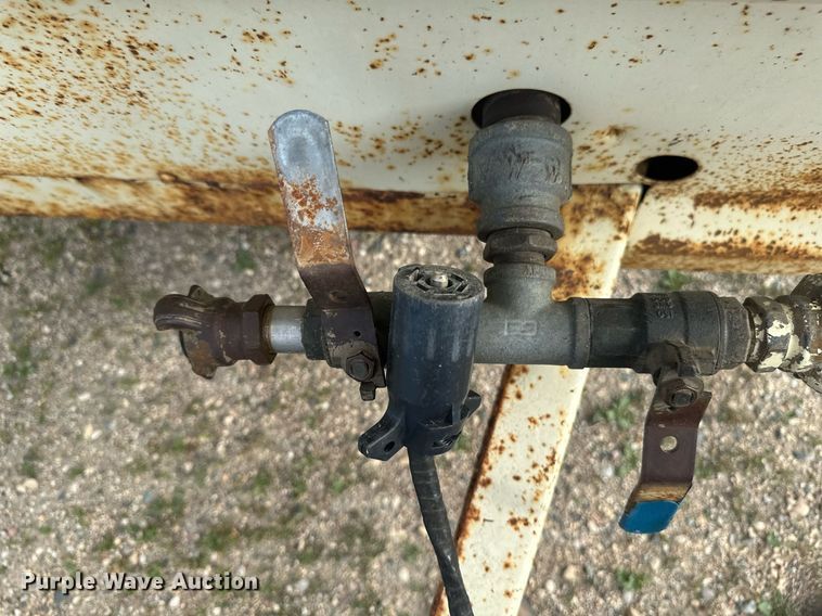 image for item EB2693 1994 Ingersoll Rand 185 air compressor