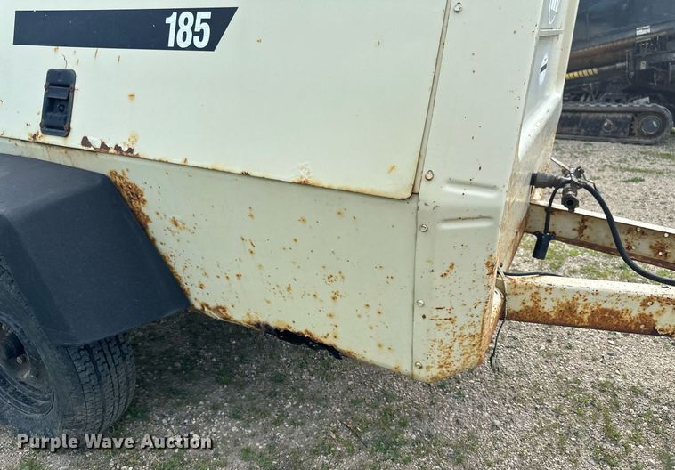 image for item EB2693 1994 Ingersoll Rand 185 air compressor