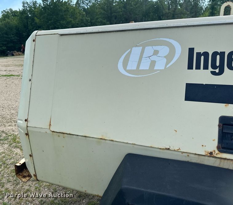 image for item EB2693 1994 Ingersoll Rand 185 air compressor