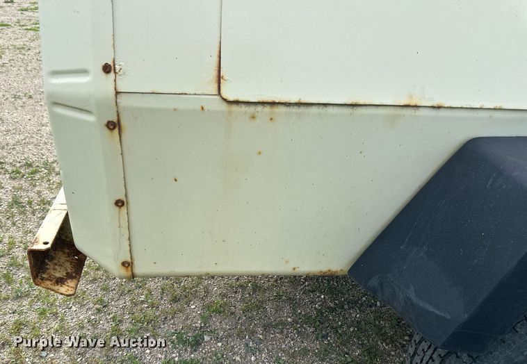 image for item EB2693 1994 Ingersoll Rand 185 air compressor