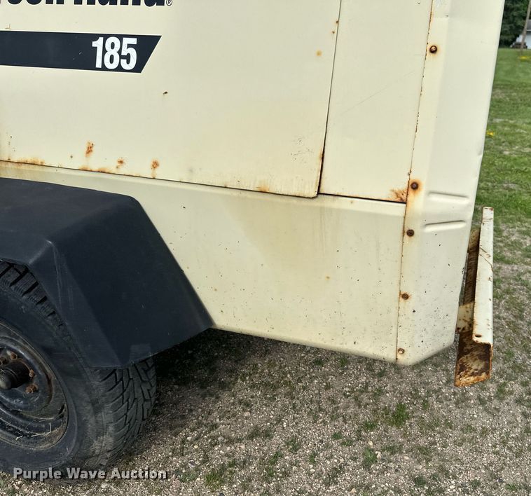 image for item EB2693 1994 Ingersoll Rand 185 air compressor