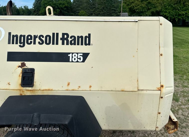 image for item EB2693 1994 Ingersoll Rand 185 air compressor