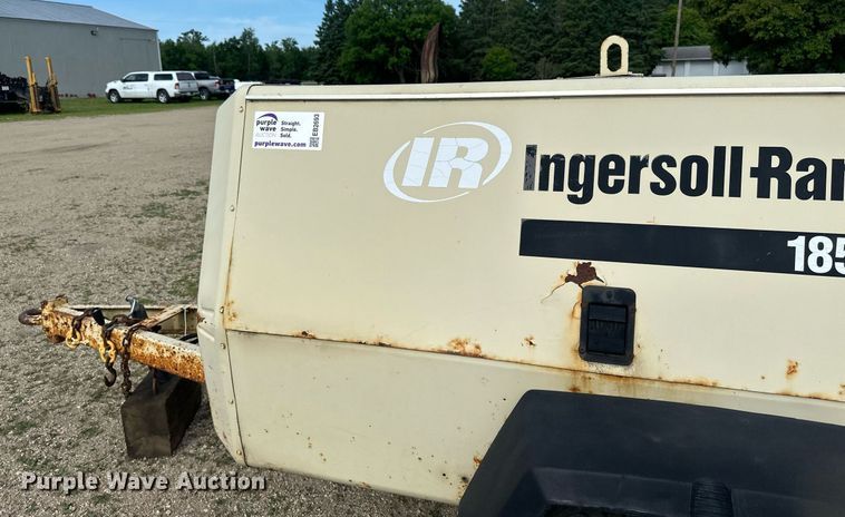 image for item EB2693 1994 Ingersoll Rand 185 air compressor